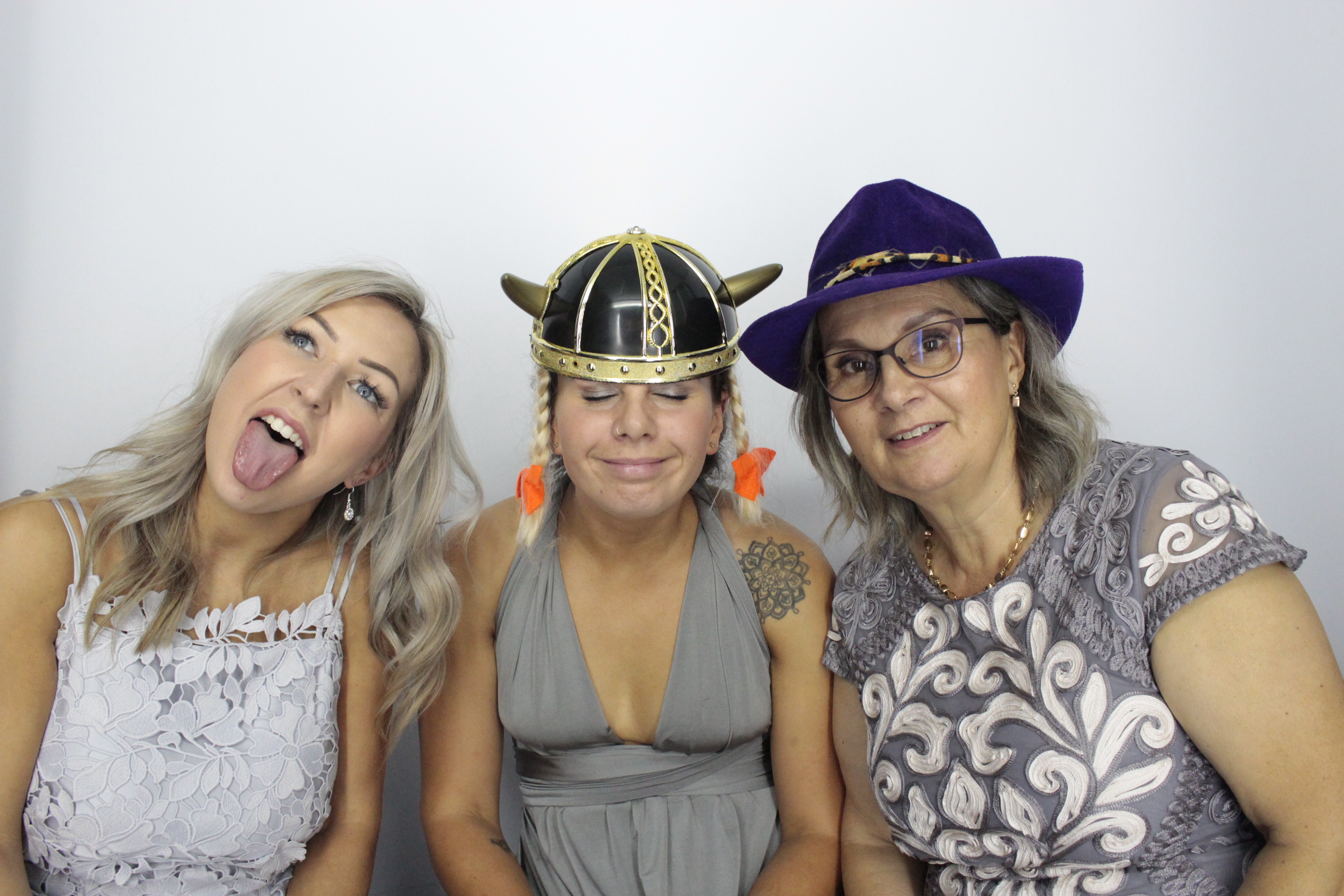 Chelsea & Matthew's Wedding | View more photos from the event at gallery.myphotoboothexperience.co.uk/u/MyPhotoBoothExperienceLtd/Chelsea-Matthews-Wedding